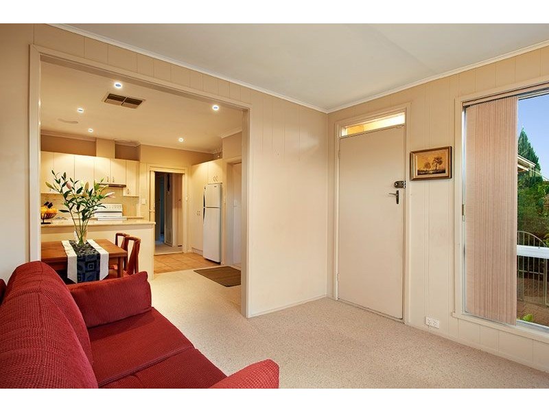 35 Bond Avenue, Blackburn South VIC 3130