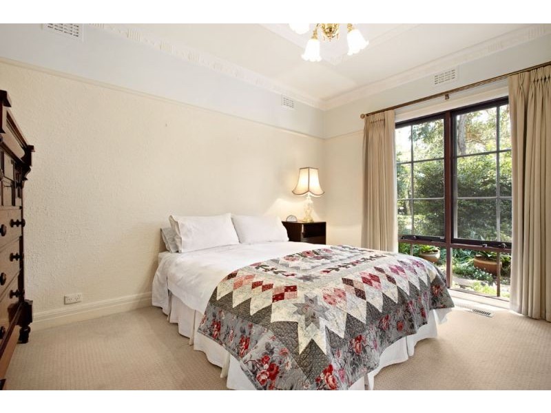 30 Glen Ebor Avenue, Blackburn VIC 3130