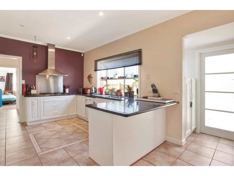 10 Gay Street, Blackburn North VIC 3130