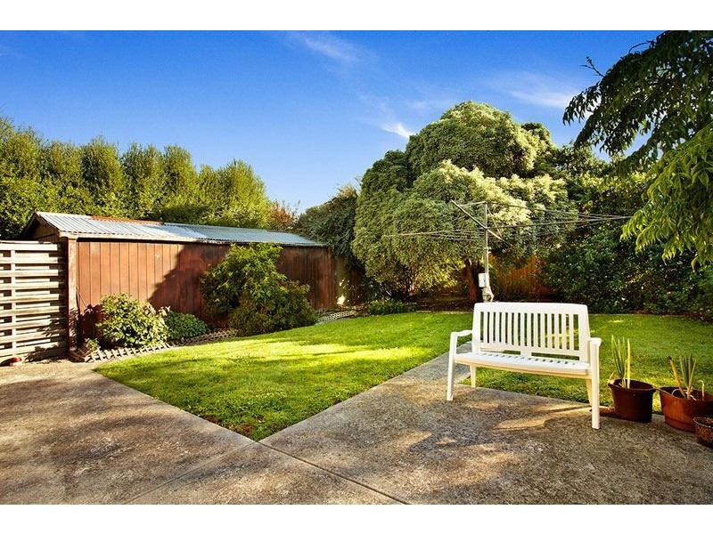 20 Morrie Crescent, Blackburn North VIC 3130