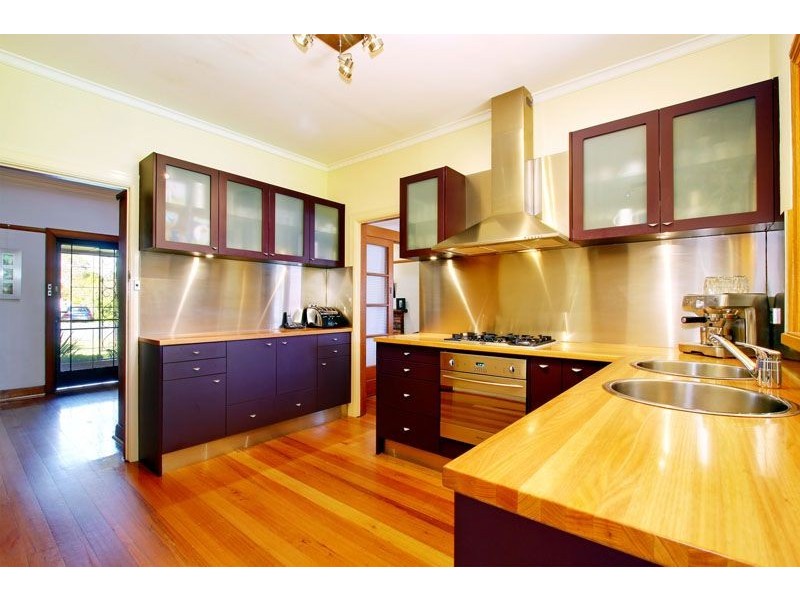 11 Donald Road, Burwood VIC 3125