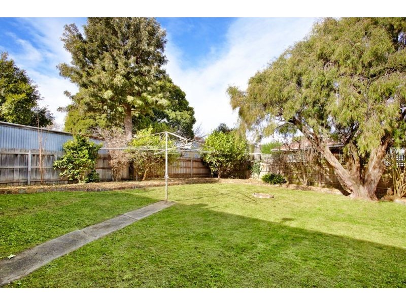 57 Hilltop Crescent, Burwood East VIC 3151