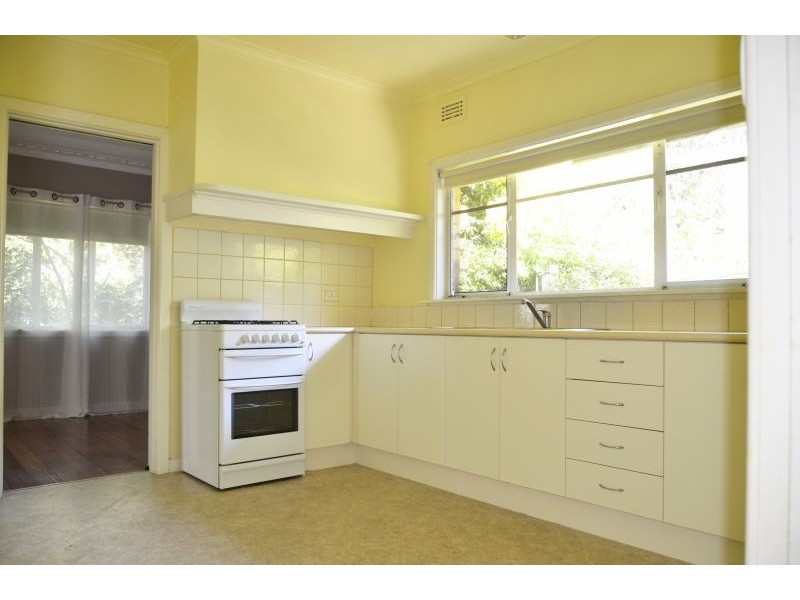 49 Whitehorse Road, Blackburn VIC 3130