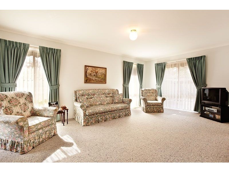 1/160 Springfield Road, Blackburn VIC 3130