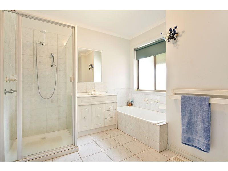 1/160 Springfield Road, Blackburn VIC 3130