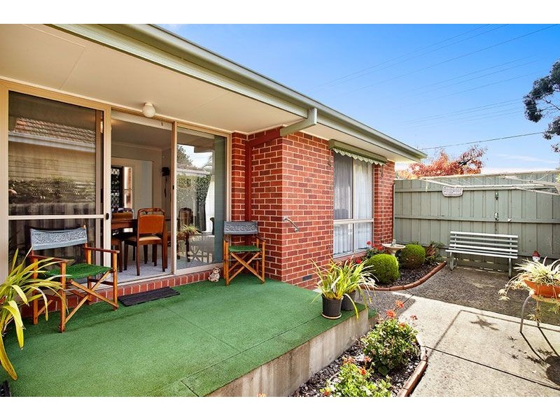 1/160 Springfield Road, Blackburn VIC 3130