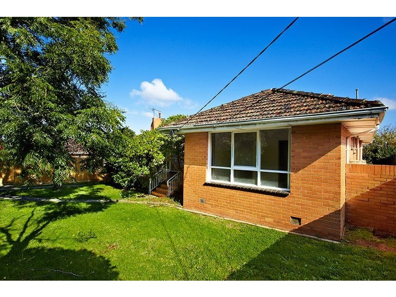 15 Watsons Road, Glen Waverley VIC 3150