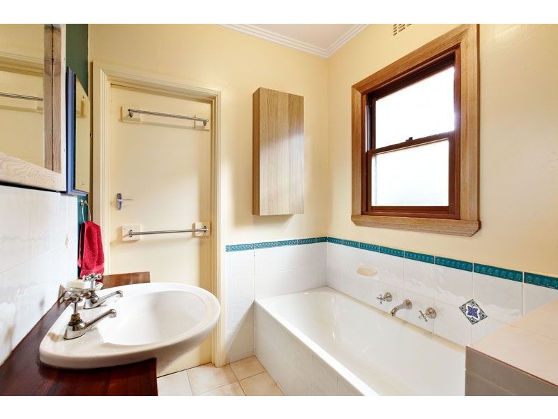 4 Eustace Street, Blackburn VIC 3130