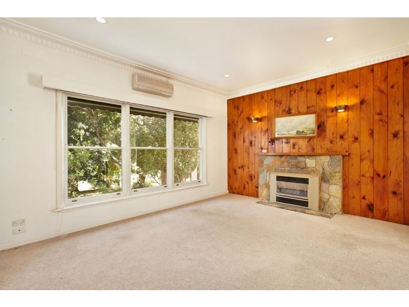 19 Aberdeen Road, Blackburn South VIC 3130