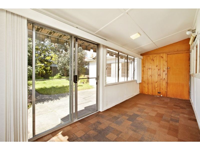 19 Aberdeen Road, Blackburn South VIC 3130