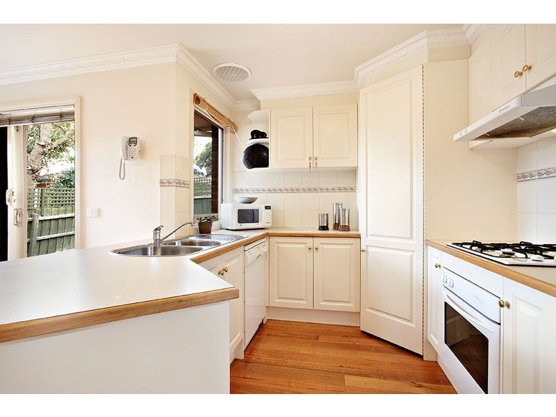 1B Chapman Street, Blackburn North VIC 3130