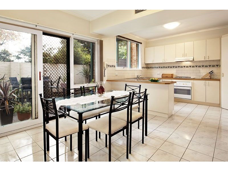27 Bright Place, Blackburn South VIC 3130