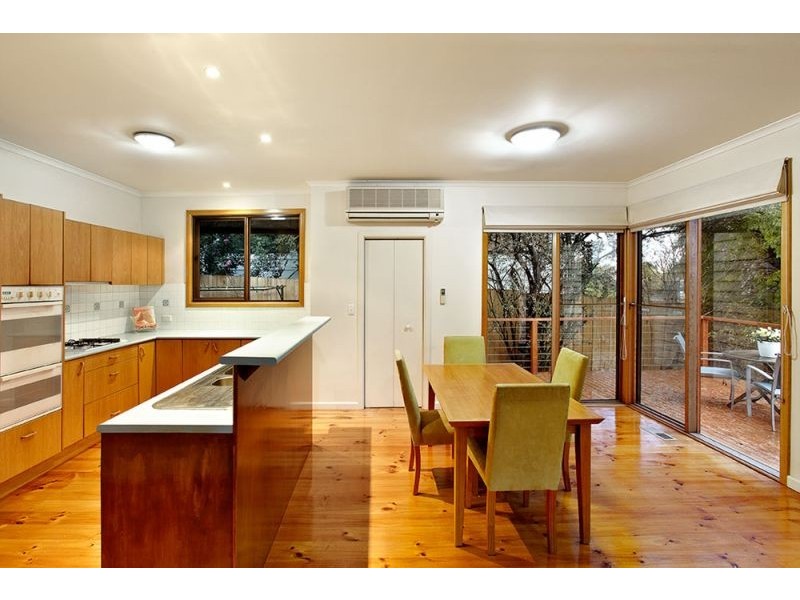 38 Roslyn Street, Burwood VIC 3125