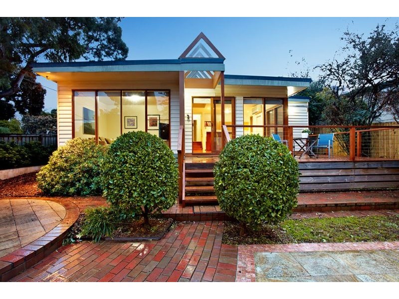 38 Roslyn Street, Burwood VIC 3125