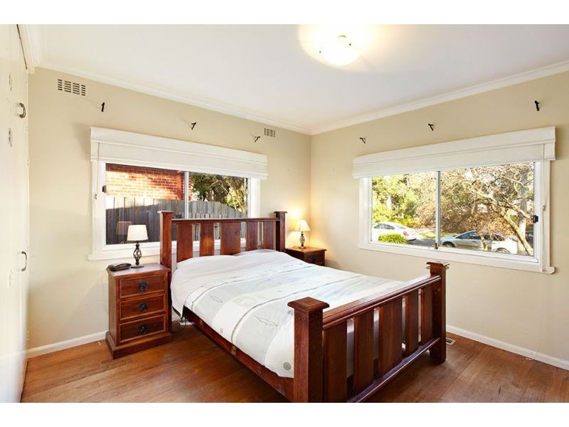 125 Lake Road, Blackburn VIC 3130