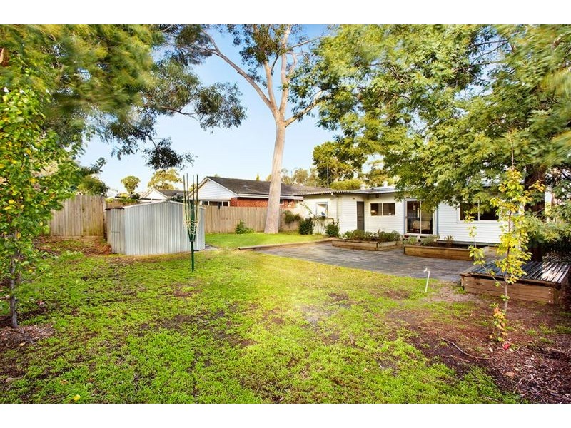125 Lake Road, Blackburn VIC 3130