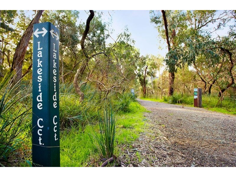 125 Lake Road, Blackburn VIC 3130