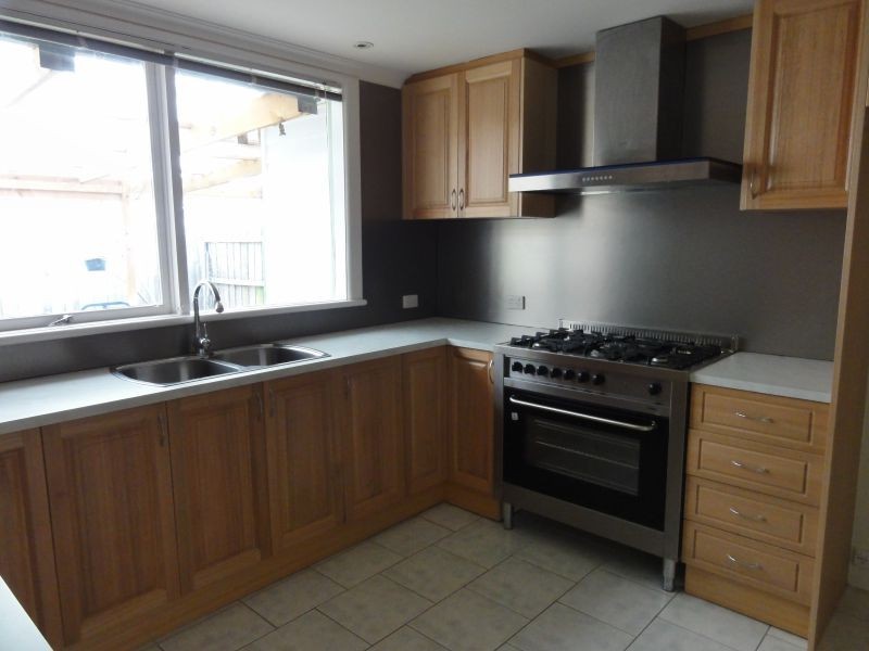 32 Springfield Road, Blackburn VIC 3130