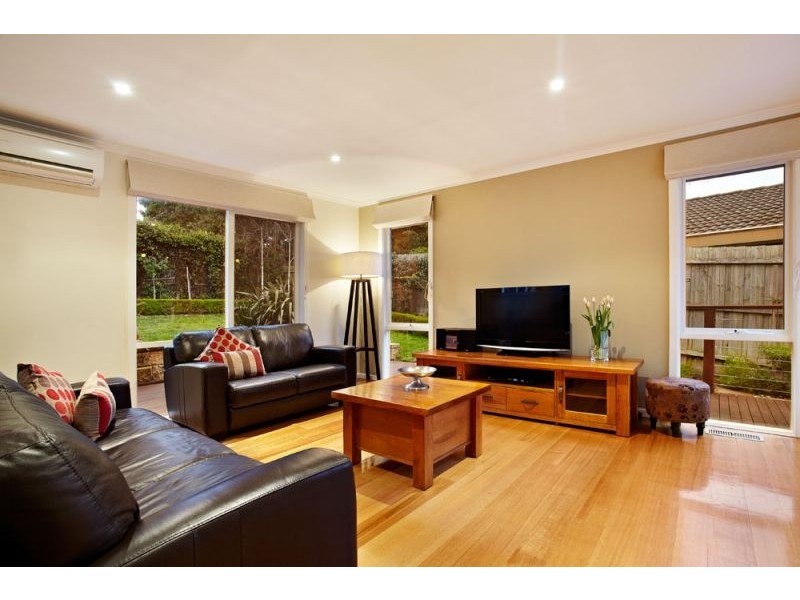 10 Scott Street, Mitcham VIC 3132