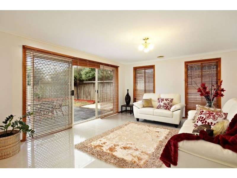 13 Rigani Court, Blackburn North VIC 3130