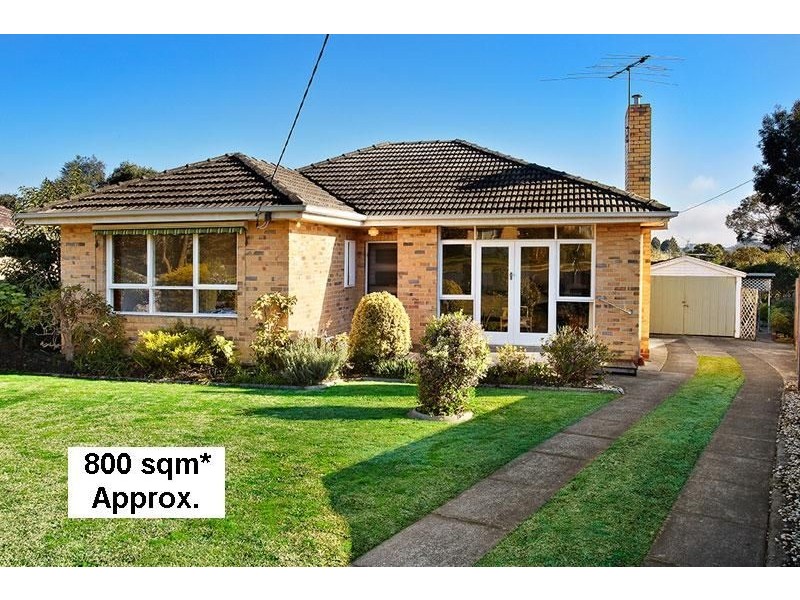 12 Morrie Crescent, Blackburn North VIC 3130