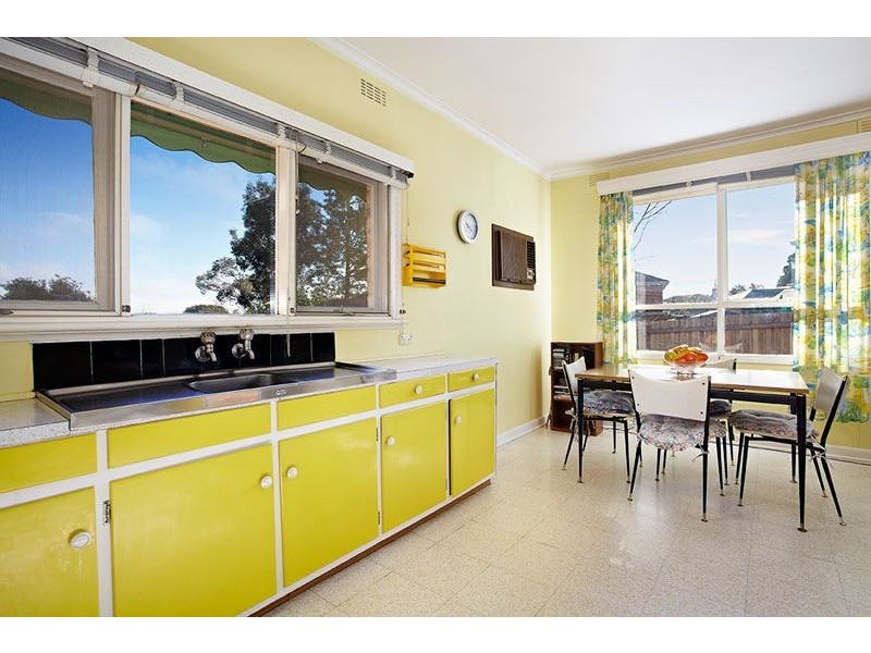 12 Morrie Crescent, Blackburn North VIC 3130