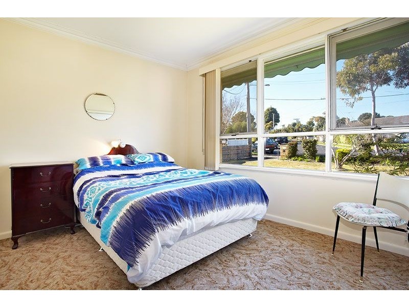 12 Morrie Crescent, Blackburn North VIC 3130