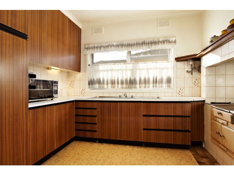 3 Larch Street, Blackburn VIC 3130