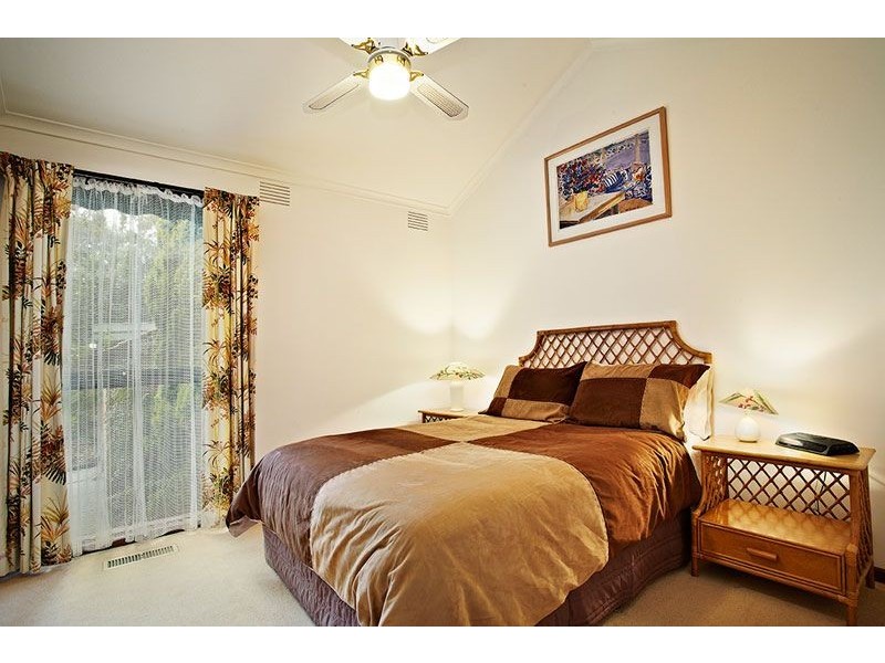 16 Anjaya Court, Blackburn VIC 3130