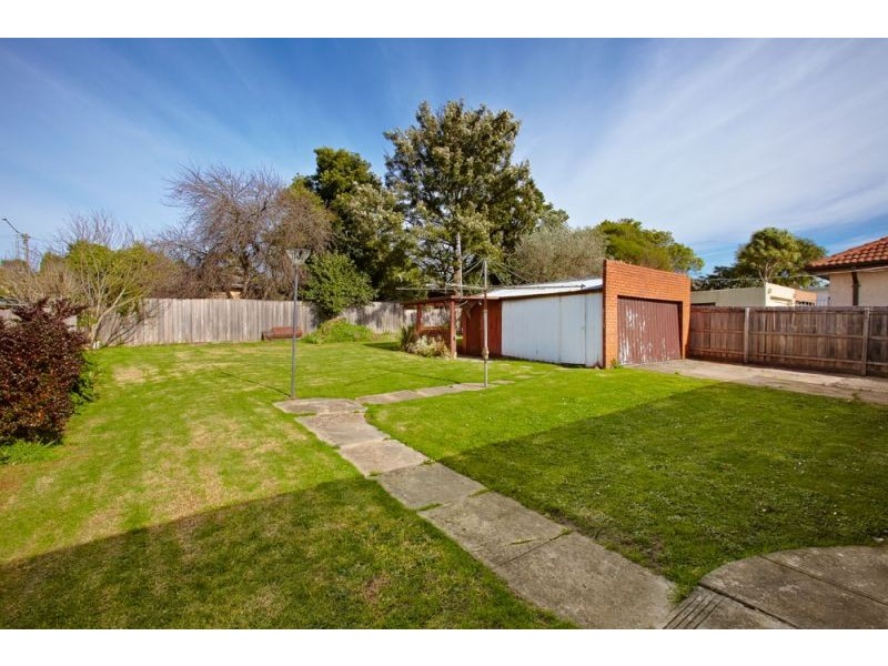 28 Bellevue Avenue, Burwood East VIC 3151