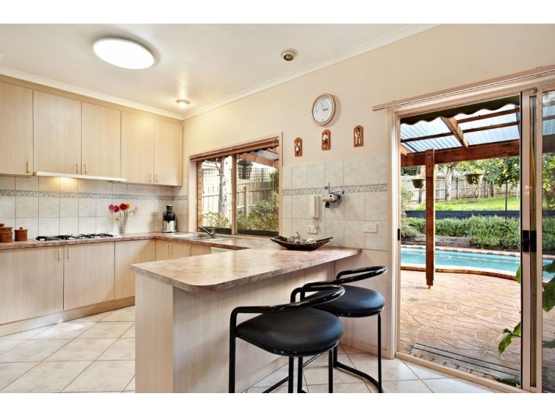 10 McDonough Lane, Vermont VIC 3133