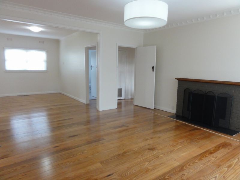 9 Aberdeen Road, Blackburn South VIC 3130