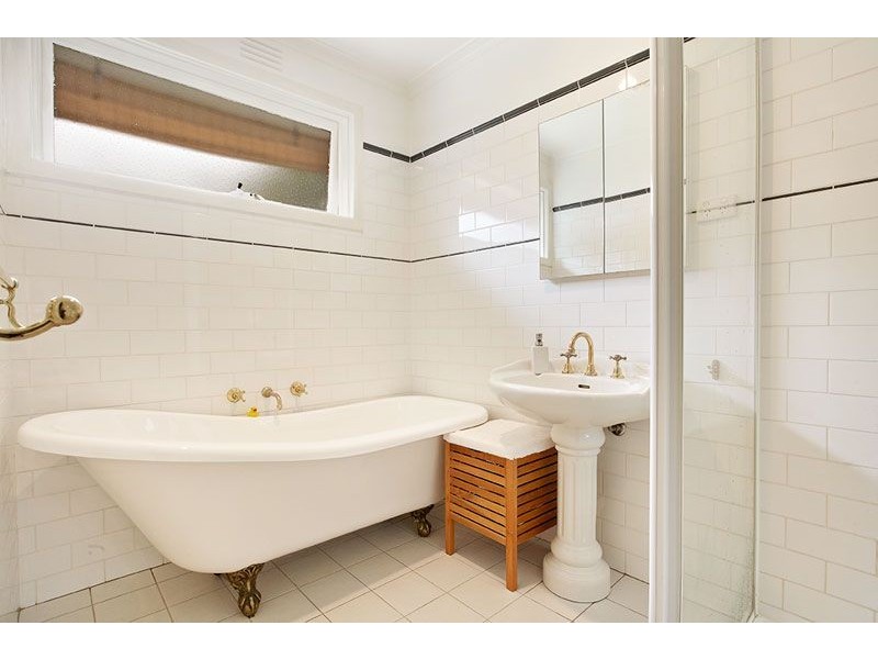 32 Slater Avenue, Blackburn North VIC 3130