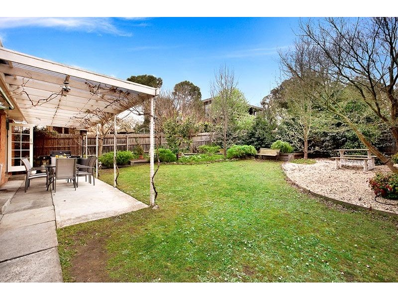 32 Slater Avenue, Blackburn North VIC 3130