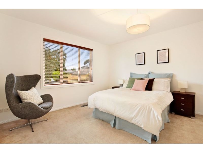 21 Essex Street, Blackburn North VIC 3130