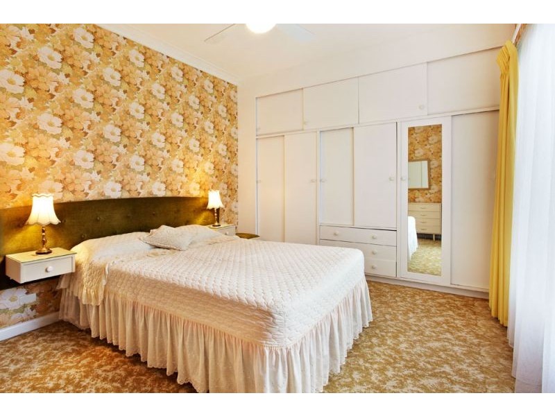 105 Lake Road, Blackburn VIC 3130