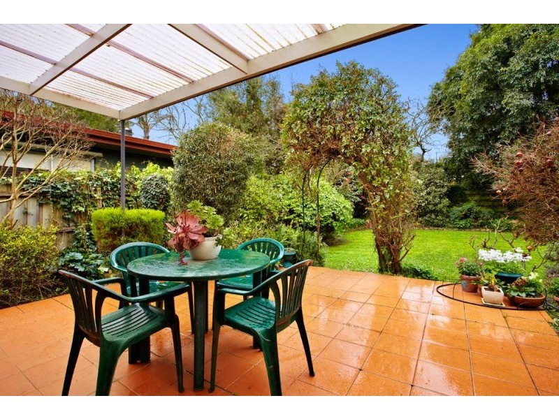 105 Lake Road, Blackburn VIC 3130