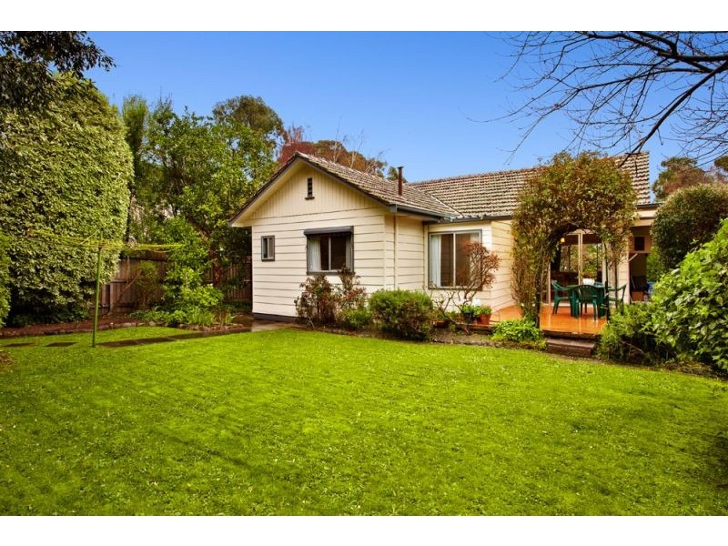 105 Lake Road, Blackburn VIC 3130