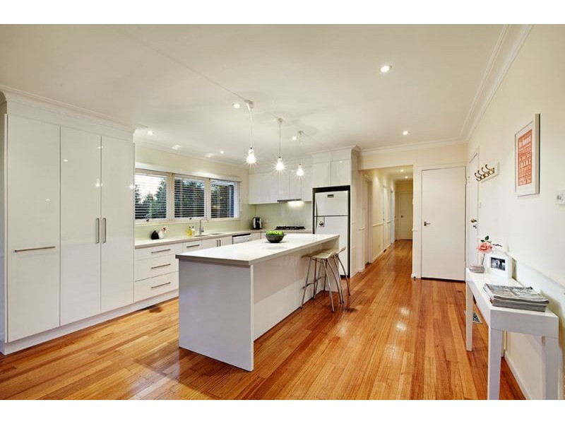 14 Violet Court, Blackburn South VIC 3130