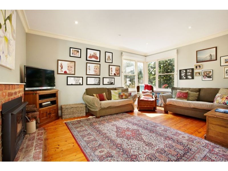 10 Salisbury Avenue, Blackburn VIC 3130