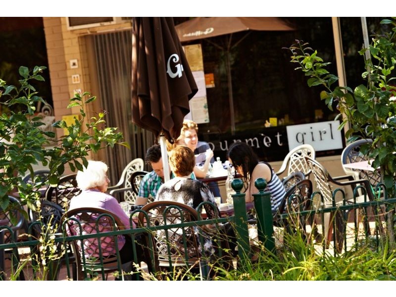 10 Salisbury Avenue, Blackburn VIC 3130