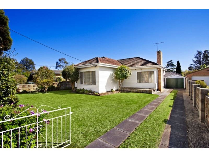 13 Brazeel Street, Blackburn South VIC 3130