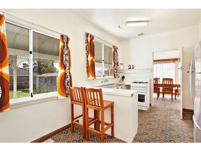 13 Brazeel Street, Blackburn South VIC 3130