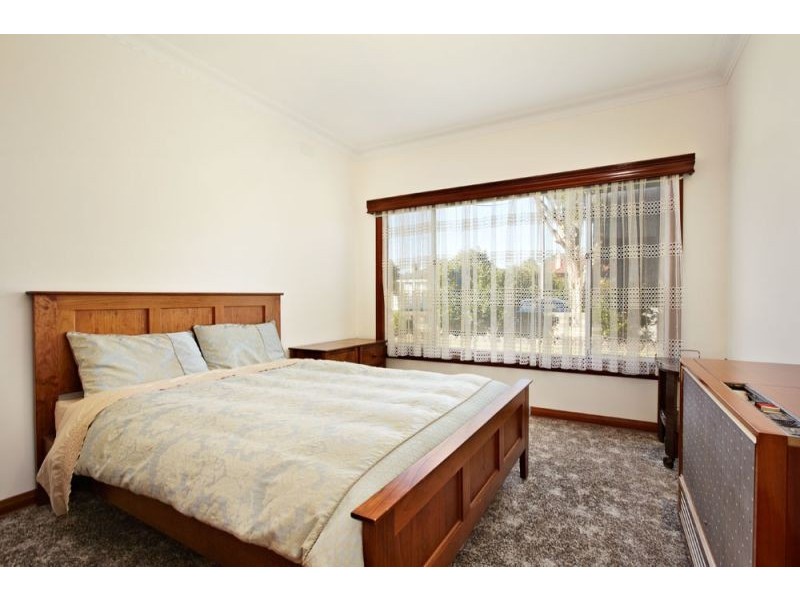 13 Brazeel Street, Blackburn South VIC 3130