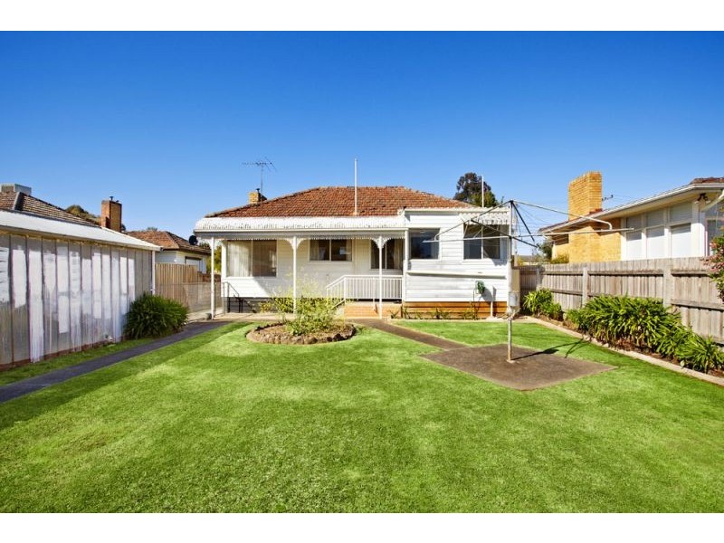 13 Brazeel Street, Blackburn South VIC 3130