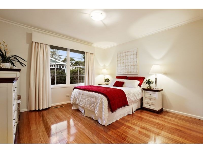 7 Benares Street, Mitcham VIC 3132