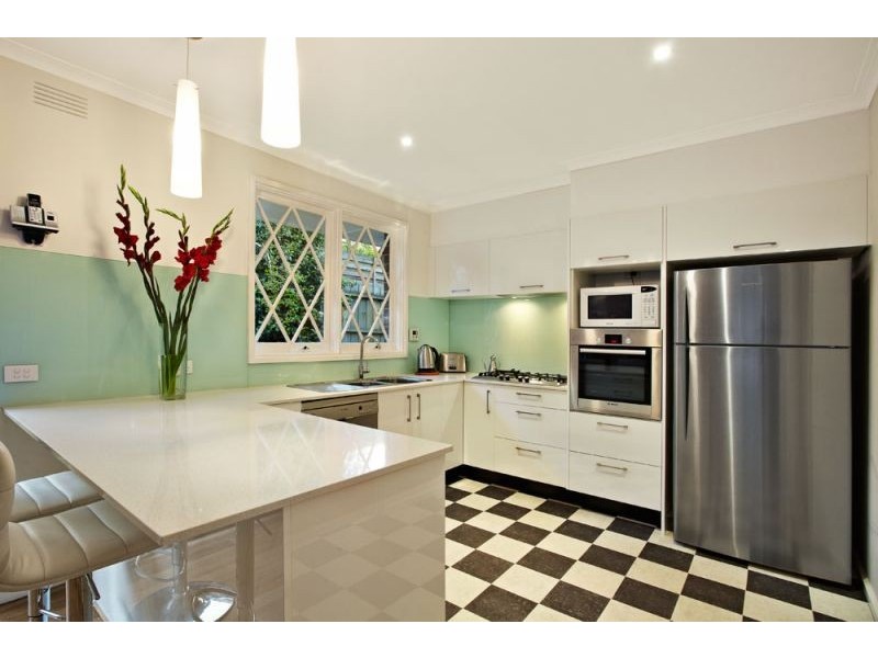 6 Peak Court, Blackburn VIC 3130