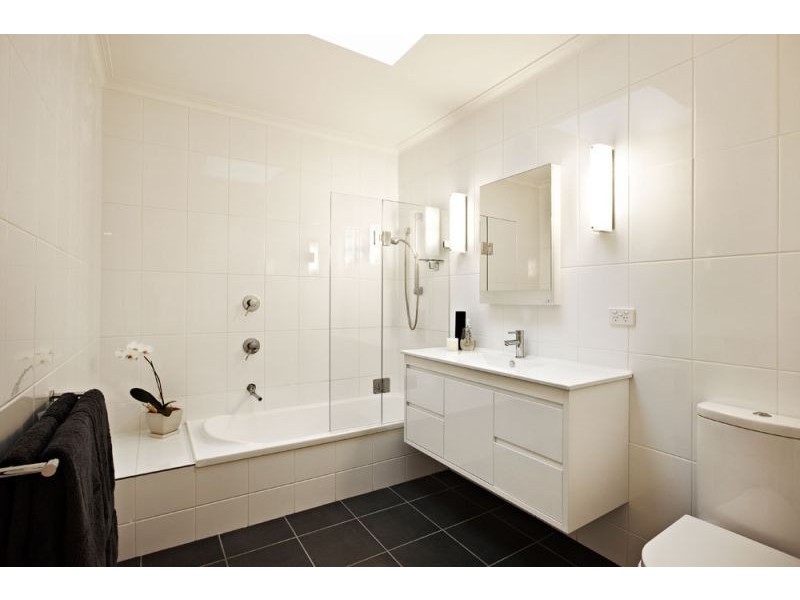 6 Peak Court, Blackburn VIC 3130