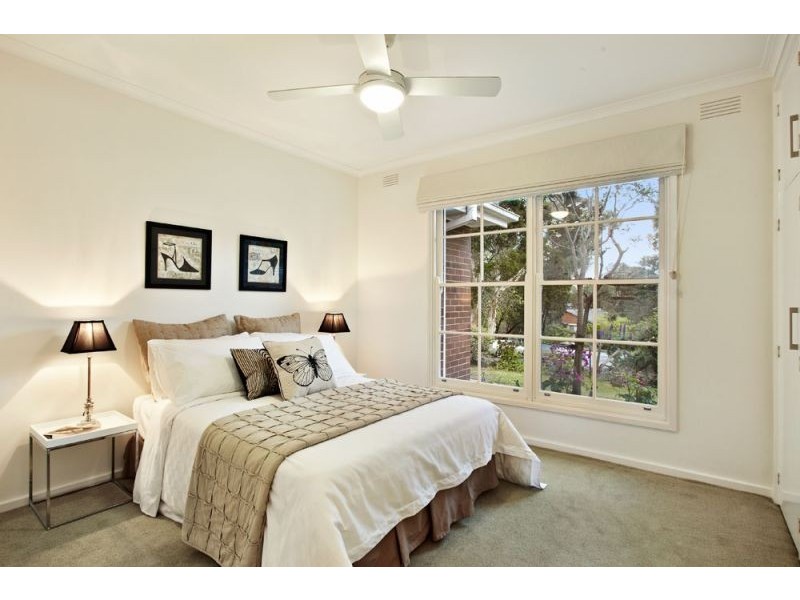 6 Peak Court, Blackburn VIC 3130