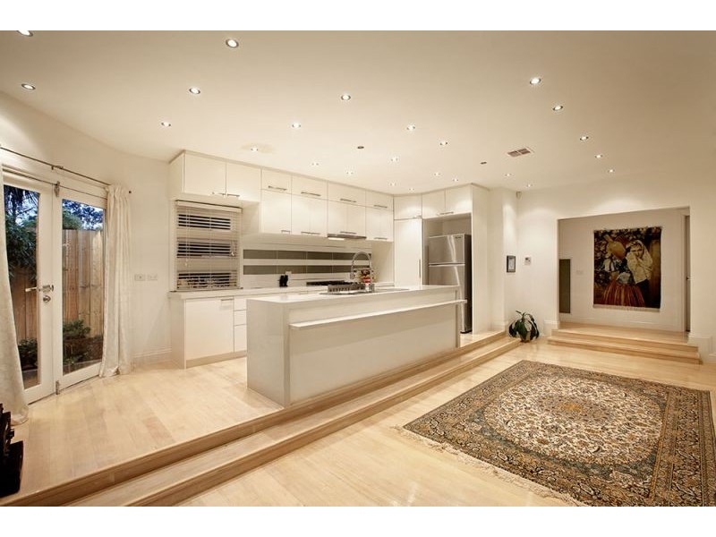 2/51 Deep Creek Road, Mitcham VIC 3132